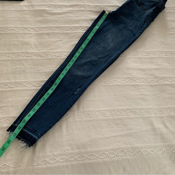 Spanx Womens Skinny Jeans Sz Small Wash Distressed Blue Ankle Stretchy Travel - Picture 14 of 15